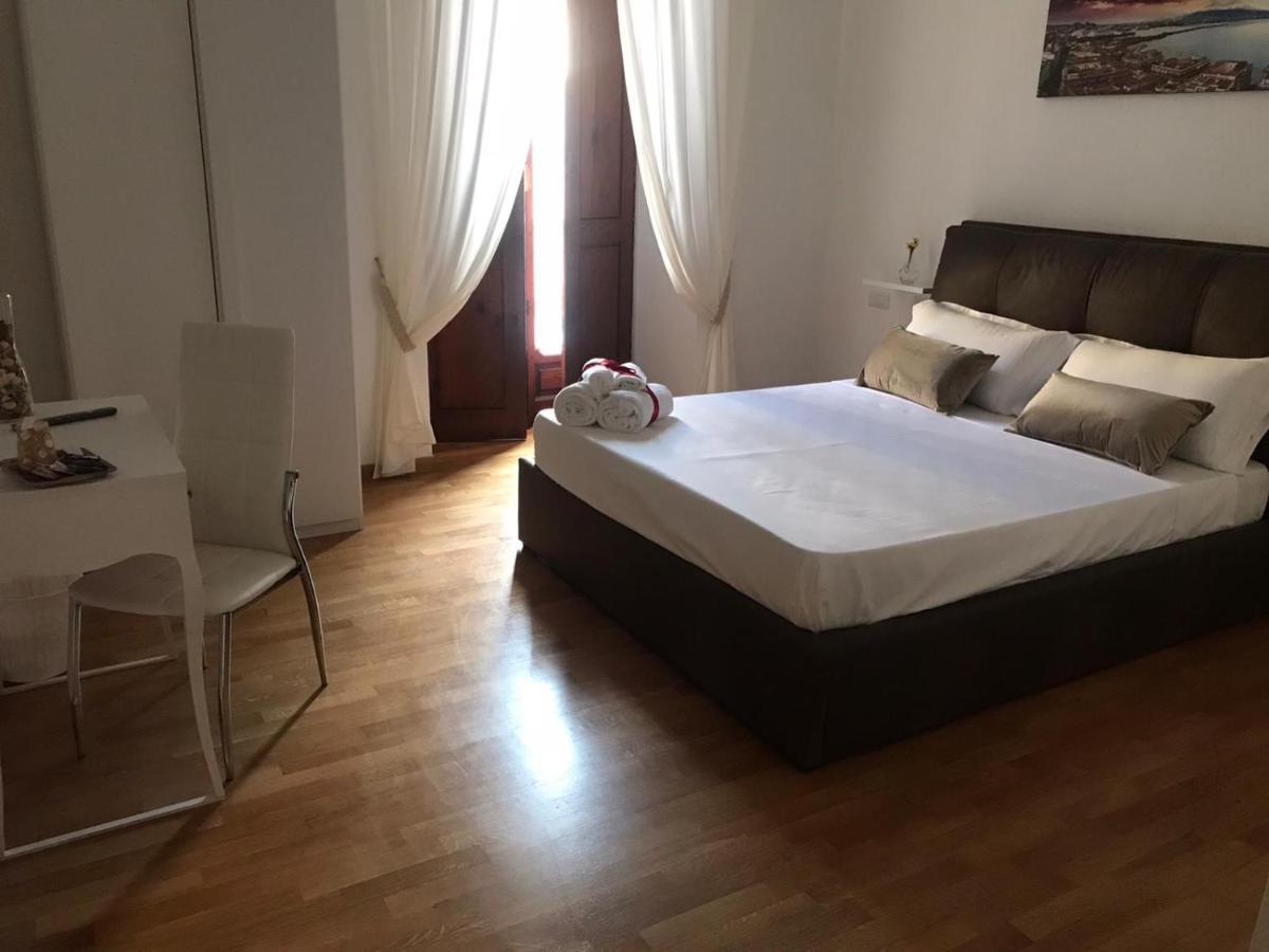 Residenza San Gennaro Hotell Neapel Exteriör bild